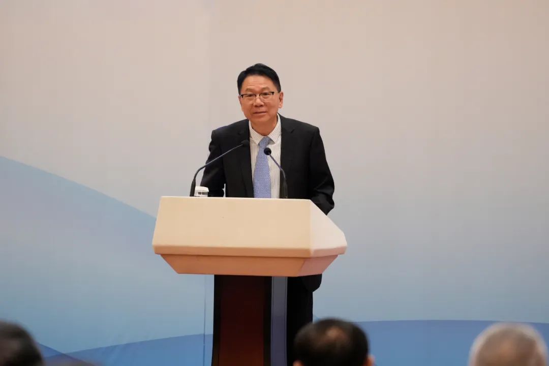 中国口岸协会常务副秘书长曹增东代表许立荣会长致辞